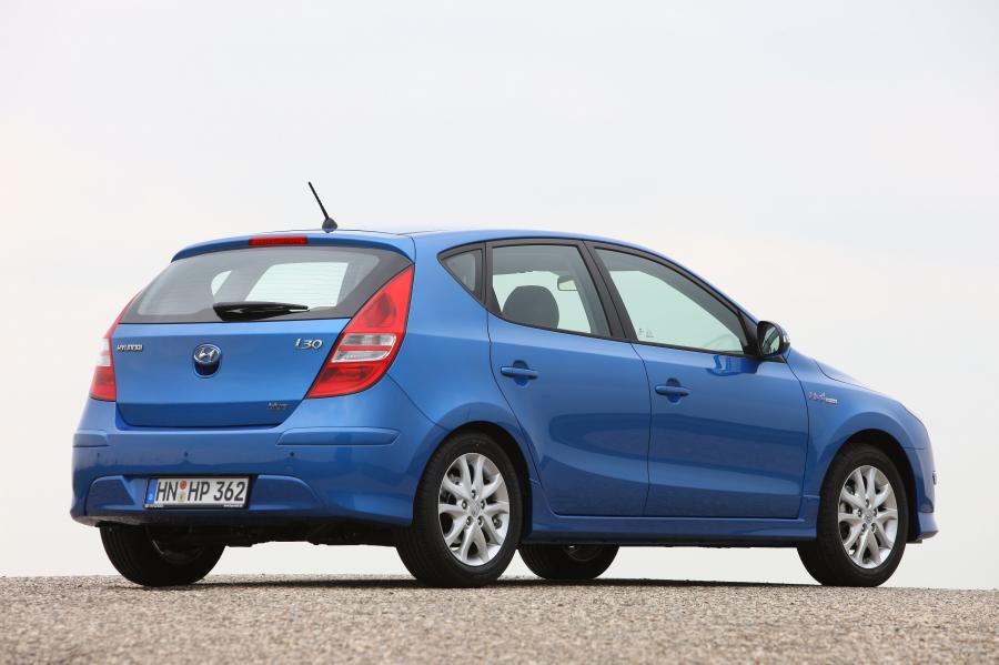  Hyundai i30 Blue Drive (FD) 2010 года  (фото 9 из 26)